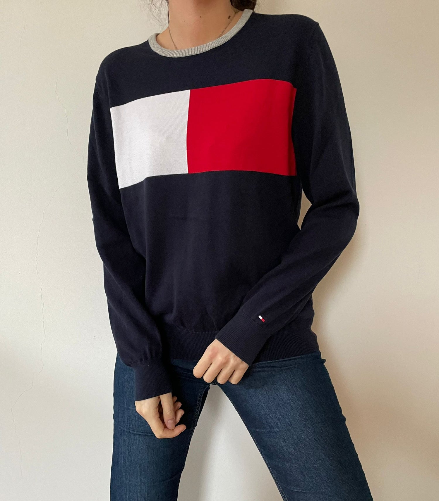 92 Tommy Hilfiger Sweater