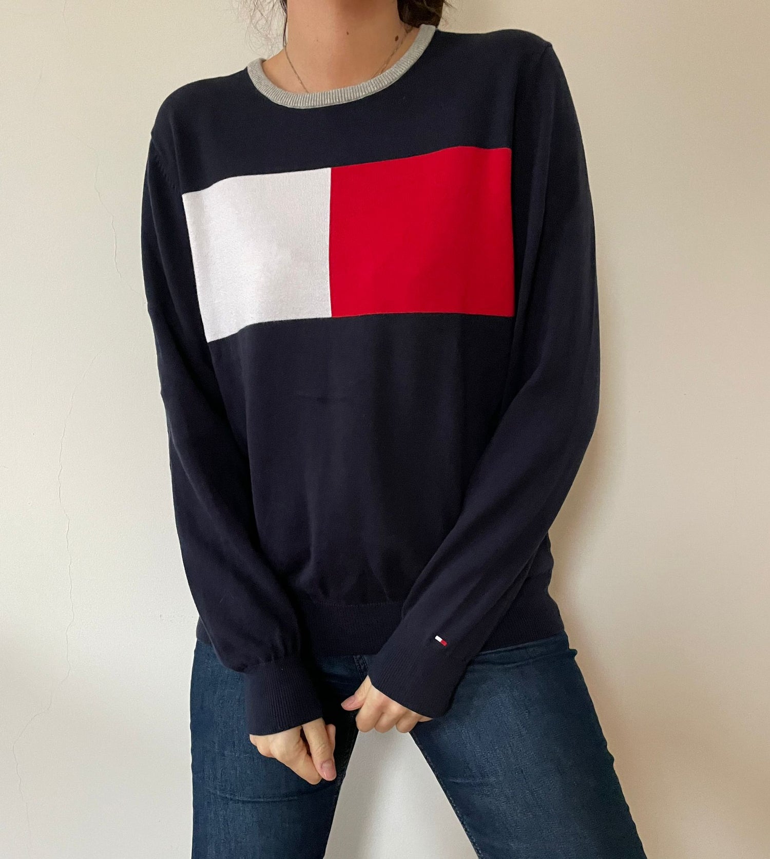 92 Tommy Hilfiger Sweater
